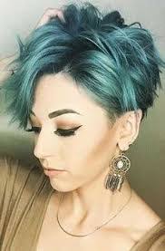 Amanda Snedden's Instagram, Twitter & Facebook