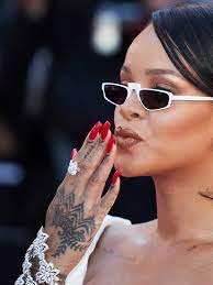 Learn about exactly how long you should wait and the reasons why. This Tattoo Horror Story Is Proof You Really Need To Heed Warnings Allure