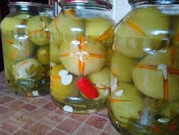 Gogonele (patlagele verzi) murate in saramura, fara pic de otet. Gogonele Murate In Saramura Pentru Iarna