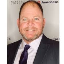 Deidre Giles's Instagram, Twitter & Facebook