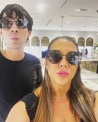 Marissa Castle (@hairbycastle) • Instagram photos and videos