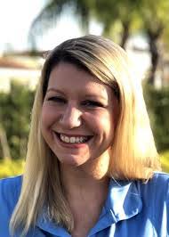 Jana Davidson's Instagram, Twitter & Facebook