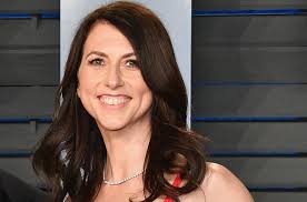 What MacKenzie Scott's giving spree reveals about how we donate to charity 