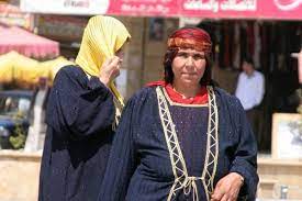 A syrian refugee has opened up a kitchen in lebanon employing other women who have fled their home country. Picture Of Friendly Syrian Family Posing For A Picture After An Afternoon Tea Syria Syria Syrian Clothing Traditional Dresses Women