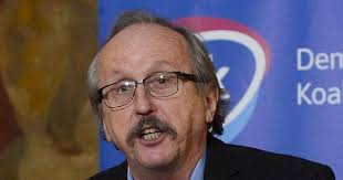 Péter niedermüller (born 3 september 1952) is a hungarian politician. Mandiner Niedermuller Katolikus Iskolak Ellen Hergelt Demokrata