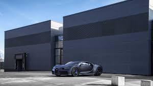 Pero eso no lo alejó de su idea original sino todo lo contrario. Un Bugatti Cuanto Cuesta El Auto Nuevo De Bad Bunny Video E Imagenes Gossip Vehiculos