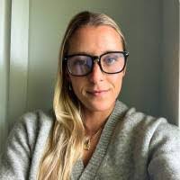 Erin Gurney's Instagram, Twitter & Facebook