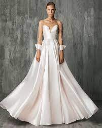 If you're looking for the perfect wedding dress and are in the midst of your research then it will definitely help to learn more about the types of fabric. The Complete Guide To Wedding Gown Fabrics Make Happy Memories