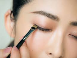 40代が目指すべきオフィスメイクは幸せ顔 大人の幸せ顔の作り方を徹底解説 メイク リキッドチーク 若見えメイク