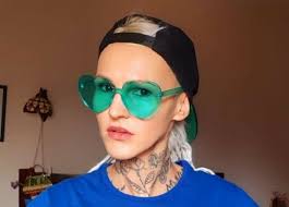 Lyssna på musik från agnieszka chylińska ona som kiedy powiem sobie dość, kiedy powiem sobie dość(2) och mer. Agnieszka Chylinska Pokazala Sie Fanom W Zupelnie Nowym Wydaniu Az Trudno Uwierzyc Ze To Ona Zycie