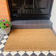 Doormat (18x28 stripes parallel to longer side), utility mat (24x36 stripes parallel to shorter side) and big mat (36x60 stripes parallel to longer side). Large Coir Doormat 25mm Thick 7 Sizes To Xxxl 120 X 75