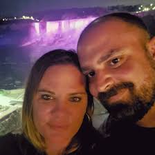 Who can pick up corn boiling setup from Mike Pavlov in Windsor?