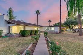 The lot itself is mostly flat and is an open canvas for you to begin building your perfect. Twins Co Realty Phoenix Historic