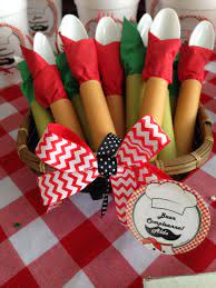 Italian themed decor i made for my italy party | pizza. Italian Decor Italian Themed Parties Italian Decor Italian Theme