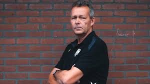 Coach Fred Veenstra verlaat SVMM: 'Geen moeite mee om pas op de plaats te  maken'
