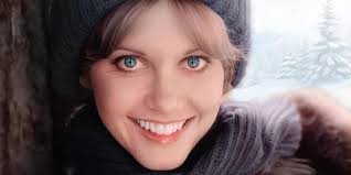 Olivia Newton-John Duets With Jane Lynch