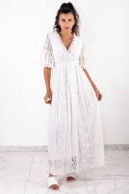 Robe de soirée persun 2018. Robe Dentelle Et Broderie Blanche Cinelle Paris Mode Femme Tendance
