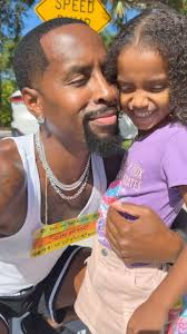 A birthday to remember! Chris Brown and Ray J team up to sing Happy  Birthday to Bow Wow's daughter, Shai — all the love and star power in one  sweet moment! |