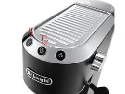 The unique thermoblock technology keeps water at the right temperature required to brew perfect espresso coffees. Machine A Expresso Delonghi Dedica Notre Avis Complet