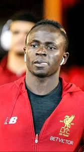 Mohamed Salah a fait un don de milliers de tonnes de nourriture pour sa  ville natale de Nagrig en Égypte pour aider les familles touchées par la  pandémie de coronavirus 🇪🇬 Gros