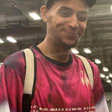 Playing Pokemmo game and seeking friends