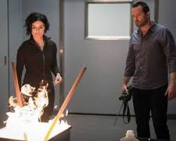 Scorpion Stars Katharine Mcphee And Elyes Gabel Dish On Paige And Walter'S  Closet Hookup - Parade