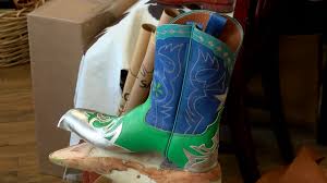 Houston Shop Specializes In Custom Cowboy Boots