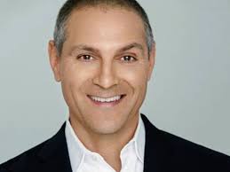 Realscreen » Archive » Apple TV+ inks deal with Tom Hanks and Gary  Goetzman's Playtone