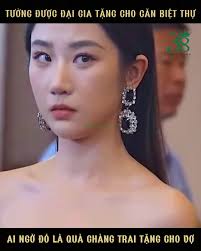 Tưởng được đại gia tặng cho căn biệt thự, ai ngờ đó là quà mà chàng trai  dành tặng cho vợ mình