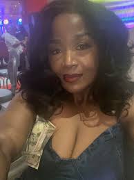 I love how my true friends fight for me even when I don't have strength to  fight for myself.