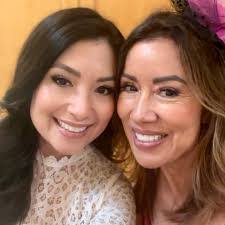 Lora Painter's Instagram, Twitter & Facebook