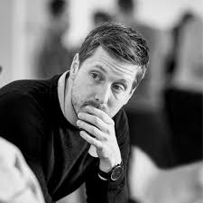 Im zweiten jahr in neunkirchen, 1969/70, kam hauser unter trainer kurt sommerlatt auf 16 regionalligaeinsätze und wechselte zur saison 1970/71 mit seinem vereinskamerad gerd regitz zum vfb stuttgart in die bundesliga. Manuel Hauser Senior Consultant Ey Ernst Amp Young Real Estate Gmbh Xing