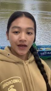 កីឡាលើទឹក: ស្រីសសុវណ្ណពេជ្រមុនី Vs ចិន្តាមុនី