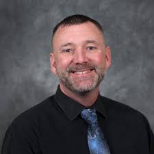 Mackenzie was so excited to have me at her school this afternoon to show me  her classroom, all her art projects, and decorate a cookie together!