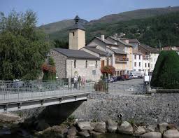 Ax Les Thermes Et Ses Sources D Eau Chaude Les Plus Beaux Coins De France Ariege Valleesax Pyrenees Visite France France
