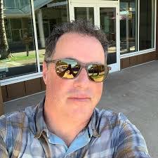 Jeff Reilly's Instagram, Twitter & Facebook