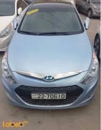 White smoke came out from the exhaust while driving. Hyundai Sonata 2012 Engine Capacity 2400 Hybrid Blue Imports