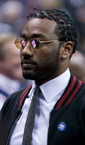 John wall has apologized after a video surfaced online showing him throwing up gang signs. John Wall Wikipedia