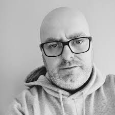 Stream Colin Lamont music