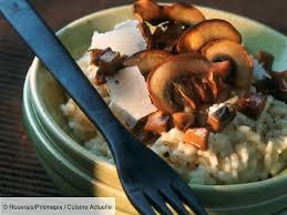 Recette Risotto Aux Champignons Ingredients 4 Personnes 300 G De Riz Italien 250 G De Champignons Cep Recette Risotto Risotto Champignons Risotto Facile