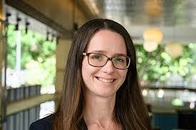 Laura Bray's Instagram, Twitter & Facebook