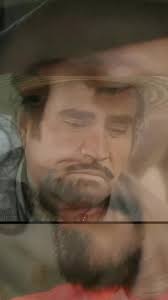 tengo que olvidar su amor si me causa un gran dolor su cariño me hace daño  #tengoqueolvidarsuamor #robertocarlos #vicentefernandez