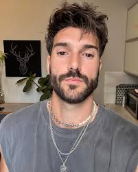 Alejandro Becker (@alejandrobecker) • Threads, Say more