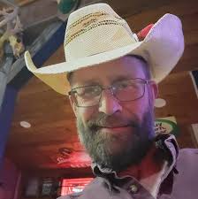 I am getting older and being in the bucket most of the time is turning me  in to a fat pussy! So if you meet me, please ask me to climb a