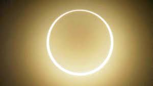 Am donnerstag (10.06.2021) schiebt sich der neumond vor die sonne und bedeckt sie fast vollständig. Ringformige Sonnenfinsternis Spektakular Am Nordpol Ganz Klein Auch Bei Uns Sternenhimmel Br Wissen