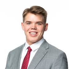 I am pleased to announce that I have accepted a full-time offer as a  Healthcare Recruiter with Maxim Healthcare Services. I will be joining the  team in their Needham, MA office in