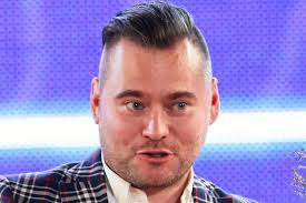 Join facebook to connect with krzysztof stanowski and others you may know. Oburzajacy Wpis Stanowskiego Nawiazuje Do Filmu Latkowskiego Zdjecie Natemat Pl