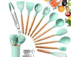 12pc silicone/bamboo kitchen utensils