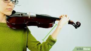 You may feel weird doing this at first, but i've found this has made playing fiddle a lot easier fiddle is generally one of the last to engage, but your timing is important. 3 Ways To Hold A Violin Wikihow