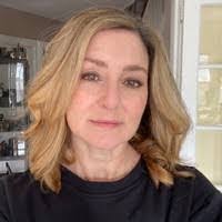 Heather Degrange's Instagram, Twitter & Facebook